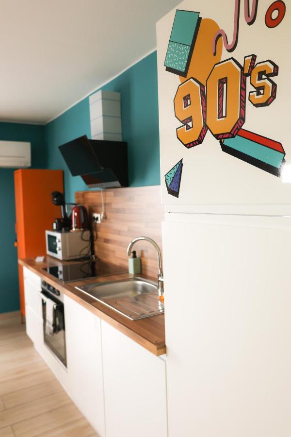 Capsule 90'S - Balneo - Sauna - Flipper - Billard - Netflix - Nintendo Switch & Jeux - Mons Exteriör bild
