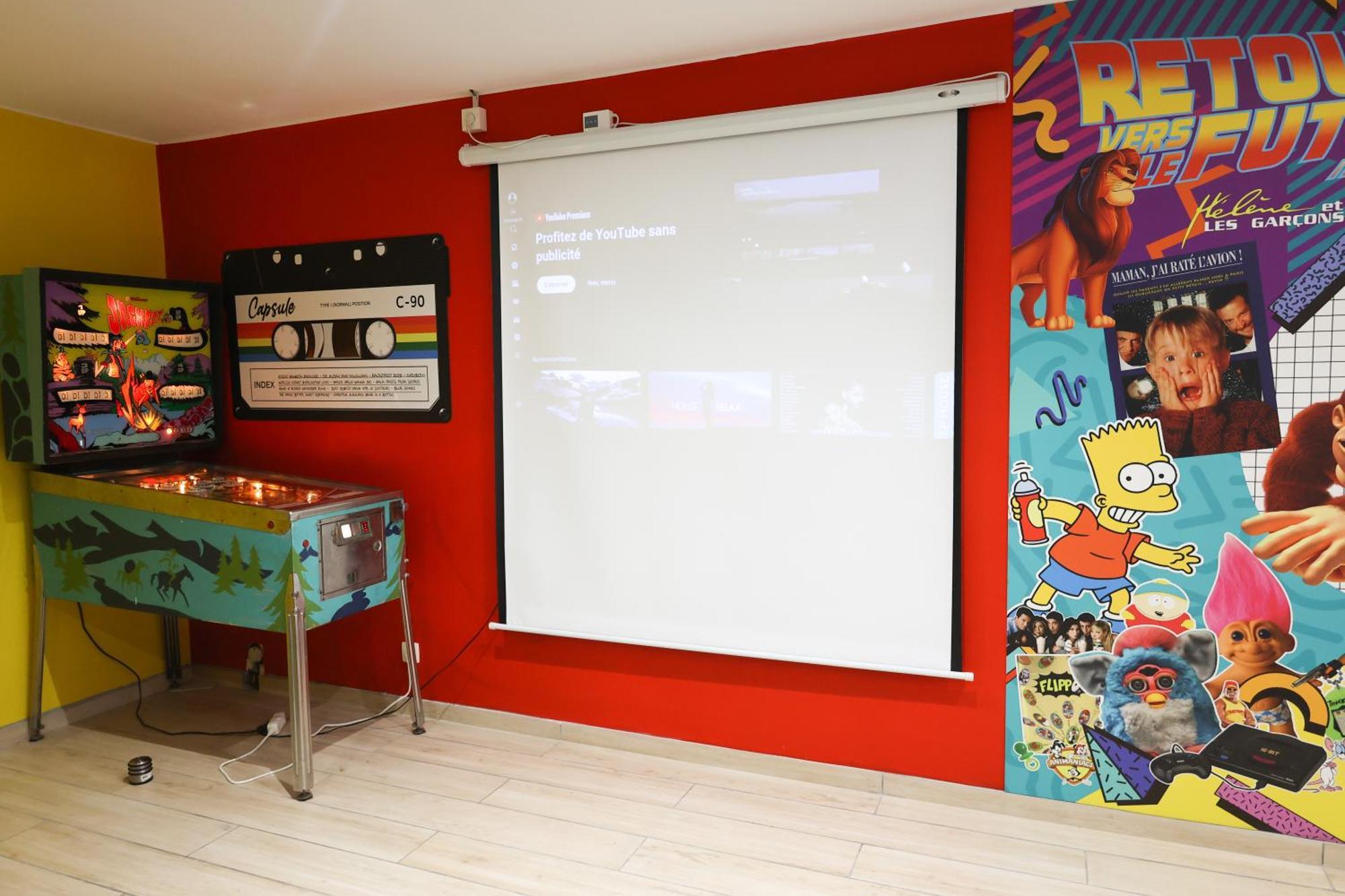 Capsule 90'S - Balneo - Sauna - Flipper - Billard - Netflix - Nintendo Switch & Jeux - Mons Exteriör bild